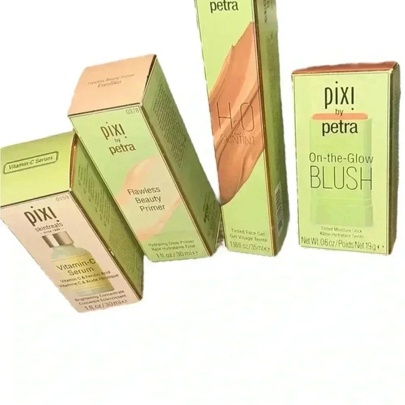 Pixi Makeup Skincare Bundle - Picture 1 of 8